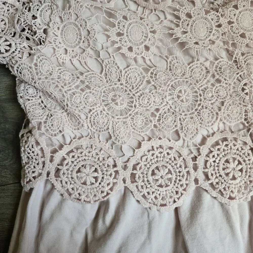 Motherhood Maternity Top M Pink Crochet Lace Overlay Babydoll Short Sleeve - Picture 11 of 13